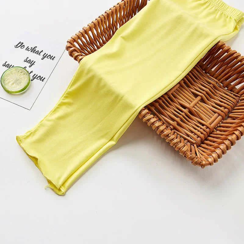 Girl's Ruffle Cropped Leggings