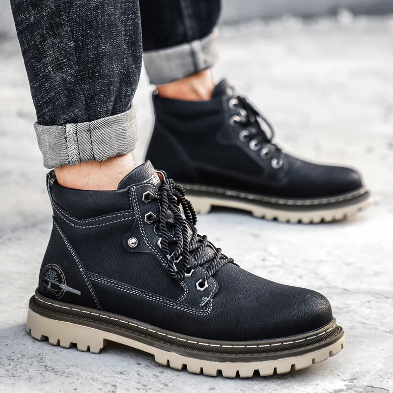 Men's Warm Winter Ankle Boots – Waterproof Outdoor Sneakers with Cozy Lining