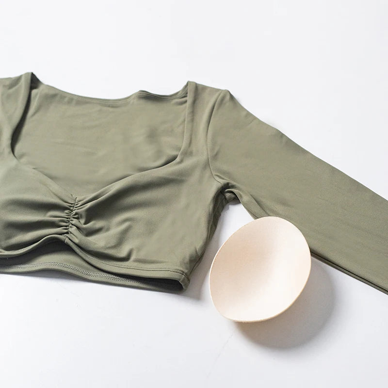 QINACTIVE Women’s Long Sleeve Yoga Crop Top